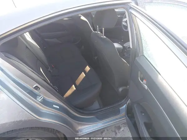 KMHD84LF2KU811419 2019 HYUNDAI ELANTRA - Image 8