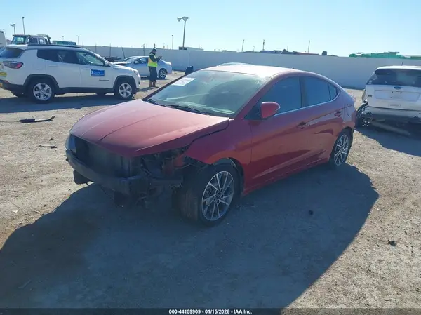 KMHD84LF2KU854447 2019 HYUNDAI ELANTRA - Image 2