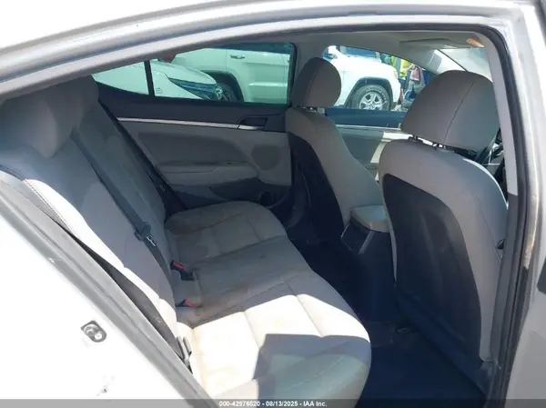 KMHD84LF2KU866663 2019 HYUNDAI ELANTRA - Image 8