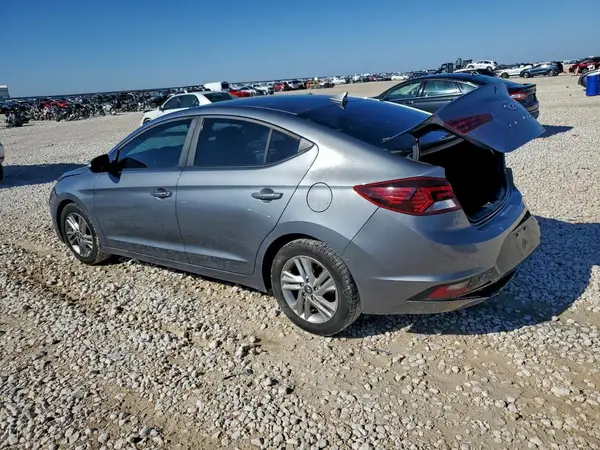 KMHD84LF2KU879672 2019 HYUNDAI ELANTRA - Image 2