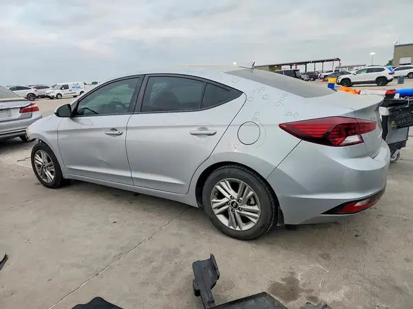 KMHD84LF2LU068018 2020 HYUNDAI ELANTRA - Image 2