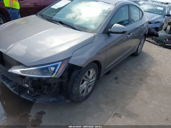 KMHD84LF2LU091797 2020 HYUNDAI ELANTRA - Image 2