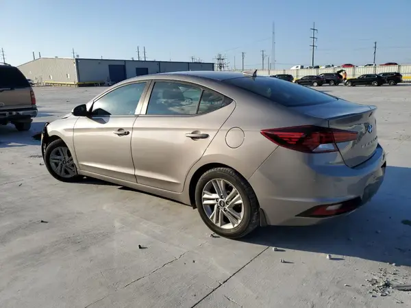 KMHD84LF2LU919072 2020 HYUNDAI ELANTRA - Image 2