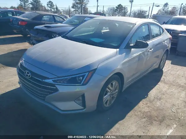 KMHD84LF2LU929326 2020 HYUNDAI ELANTRA - Image 2