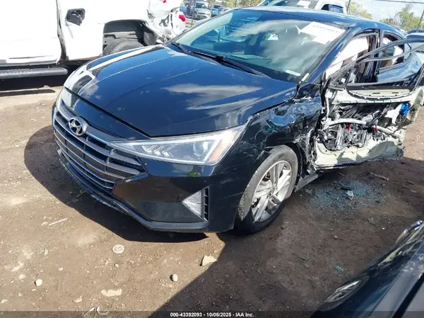 KMHD84LF2LU957255 2020 HYUNDAI ELANTRA - Image 2