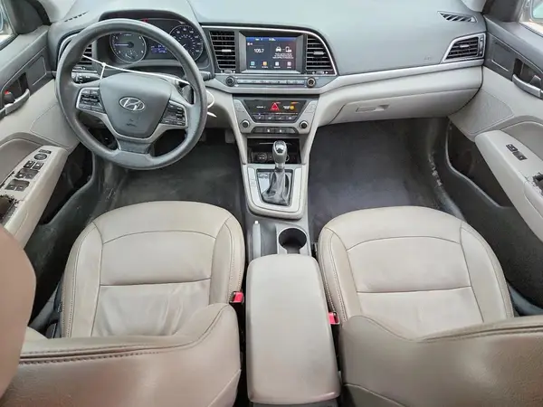 KMHD84LF3HU059934 2017 HYUNDAI ELANTRA - Image 8