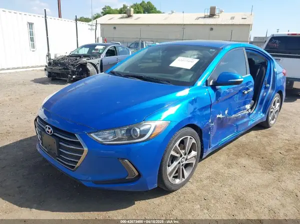 KMHD84LF3HU064101 2017 HYUNDAI ELANTRA - Image 2