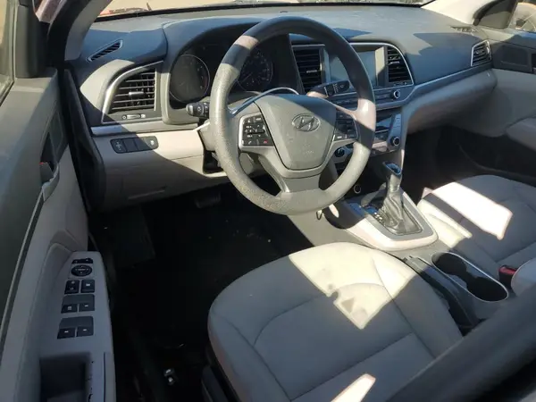 KMHD84LF3HU065412 2017 HYUNDAI ELANTRA - Image 8