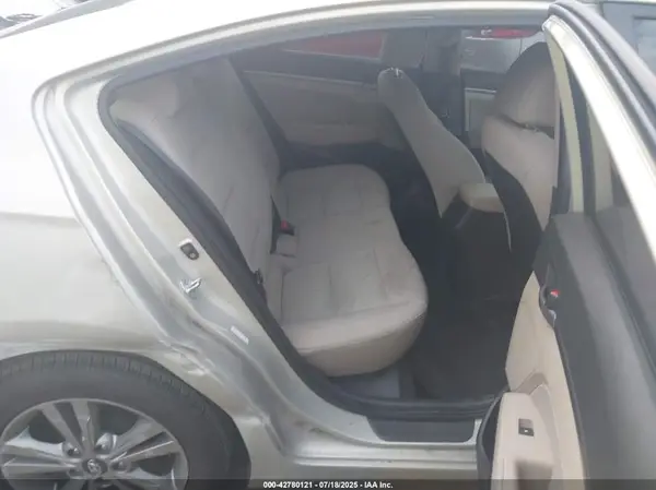 KMHD84LF3HU099298 2017 HYUNDAI ELANTRA - Image 8