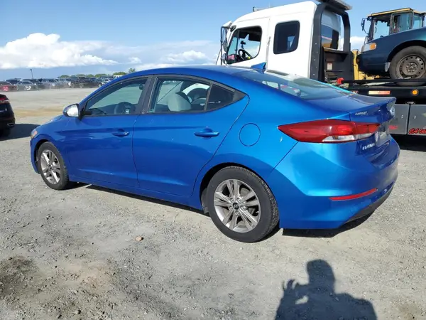 KMHD84LF3HU103219 2017 HYUNDAI ELANTRA - Image 2