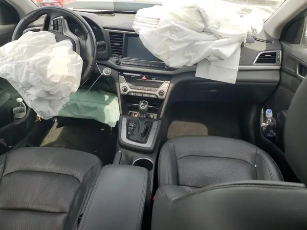 KMHD84LF3HU105472 2017 HYUNDAI ELANTRA - Image 8