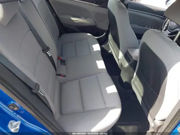 KMHD84LF3HU107464 2017 HYUNDAI ELANTRA - Image 8