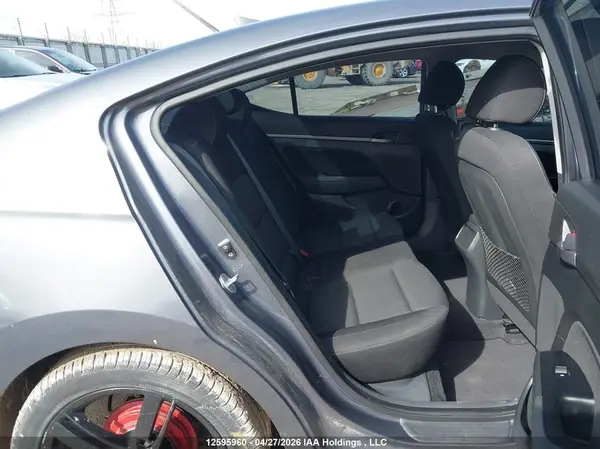 KMHD84LF3HU113183 2017 HYUNDAI ELANTRA - Image 8