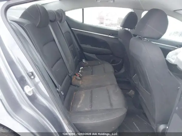 KMHD84LF3HU113703 2017 HYUNDAI ELANTRA - Image 8