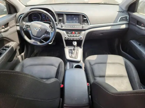 KMHD84LF3HU139525 2017 HYUNDAI ELANTRA - Image 8