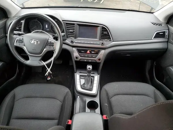 KMHD84LF3HU142814 2017 HYUNDAI ELANTRA - Image 8