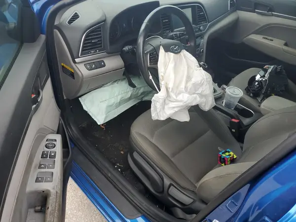 KMHD84LF3HU143901 2017 HYUNDAI ELANTRA - Image 8