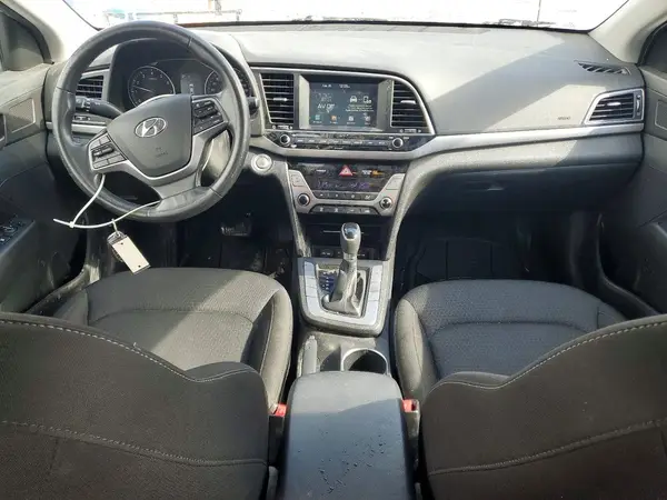 KMHD84LF3HU157782 2017 HYUNDAI ELANTRA - Image 8