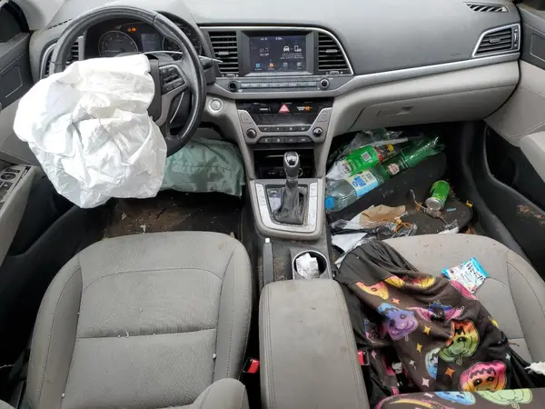 KMHD84LF3HU166272 2017 HYUNDAI ELANTRA - Image 8