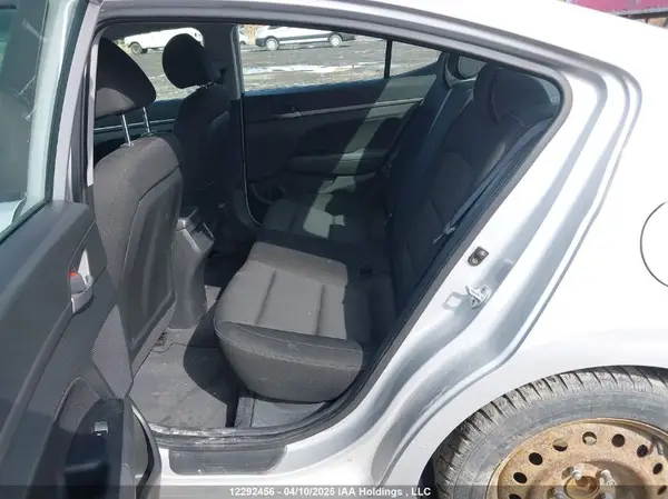KMHD84LF3HU169320 2017 HYUNDAI ELANTRA - Image 8