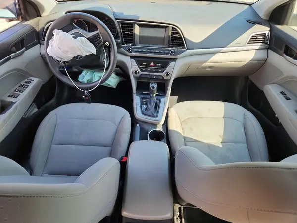 KMHD84LF3HU222596 2017 HYUNDAI ELANTRA - Image 8