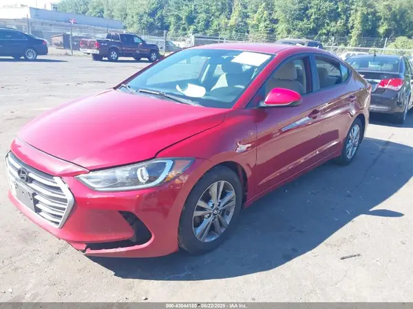 KMHD84LF3HU245327 2017 HYUNDAI ELANTRA - Image 2