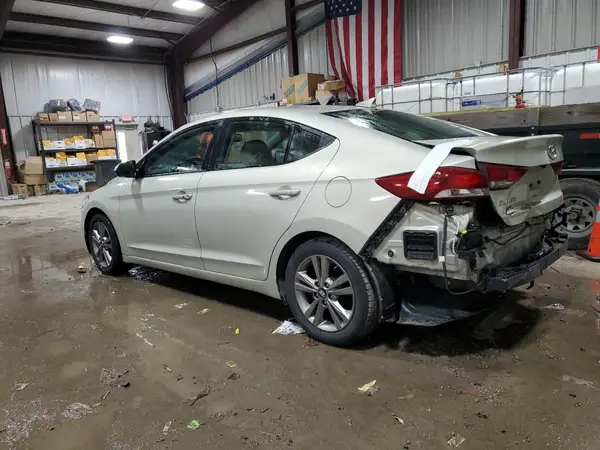 KMHD84LF3HU250561 2017 HYUNDAI ELANTRA - Image 2