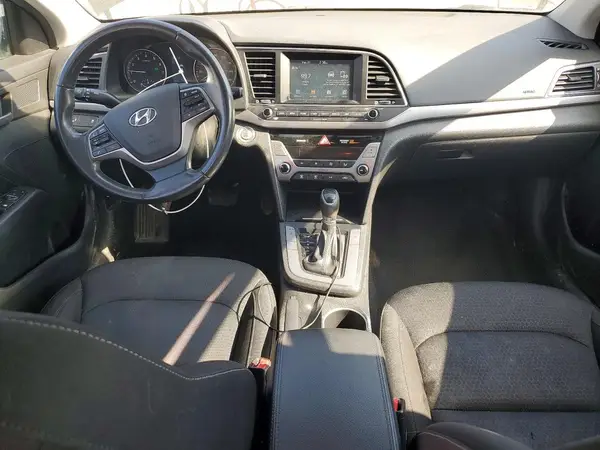 KMHD84LF3HU261270 2017 HYUNDAI ELANTRA - Image 8