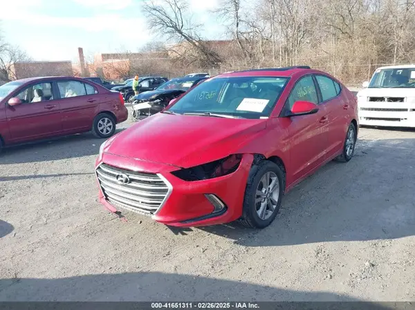 KMHD84LF3HU261981 2017 HYUNDAI ELANTRA - Image 2