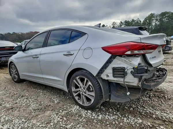 KMHD84LF3HU269322 2017 HYUNDAI ELANTRA - Image 2