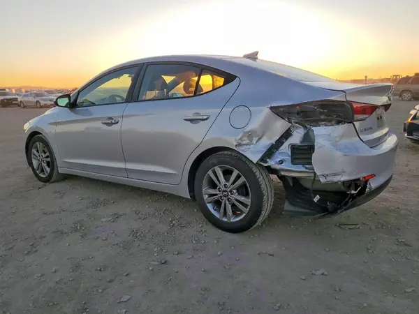KMHD84LF3HU272429 2017 HYUNDAI ELANTRA - Image 2