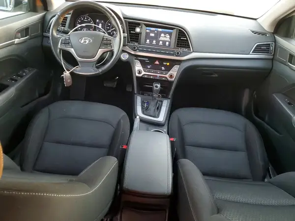 KMHD84LF3HU272429 2017 HYUNDAI ELANTRA - Image 8