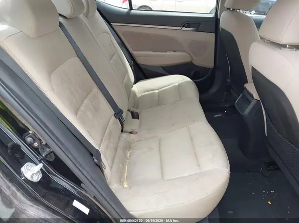 KMHD84LF3HU273614 2017 HYUNDAI ELANTRA - Image 8