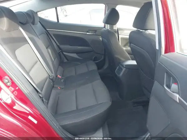 KMHD84LF3HU274312 2017 HYUNDAI ELANTRA - Image 8