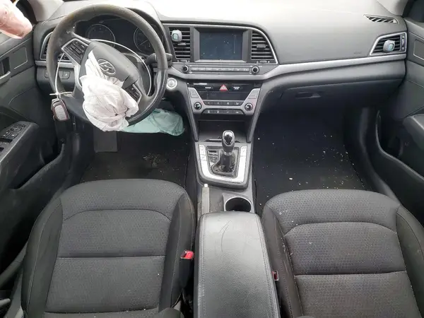 KMHD84LF3HU274388 2017 HYUNDAI ELANTRA - Image 8