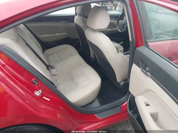 KMHD84LF3HU284984 2017 HYUNDAI ELANTRA - Image 8