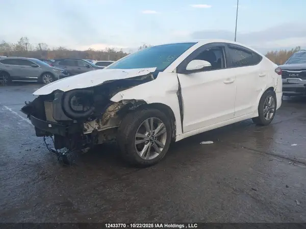 KMHD84LF3HU289800 2017 HYUNDAI ELANTRA - Image 2