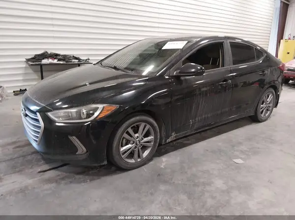 KMHD84LF3HU350725 2017 HYUNDAI ELANTRA - Image 2