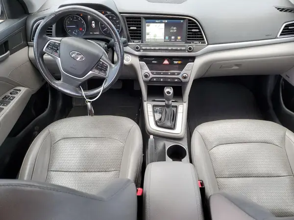 KMHD84LF3HU355861 2017 HYUNDAI ELANTRA - Image 8