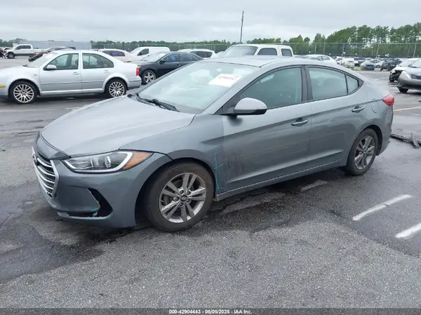 KMHD84LF3HU368898 2017 HYUNDAI ELANTRA - Image 2