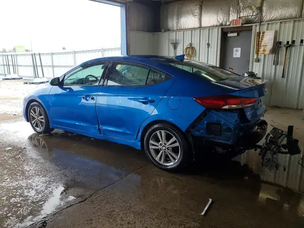 KMHD84LF3HU370618 2017 HYUNDAI ELANTRA - Image 2