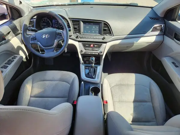 KMHD84LF3HU372868 2017 HYUNDAI ELANTRA - Image 8