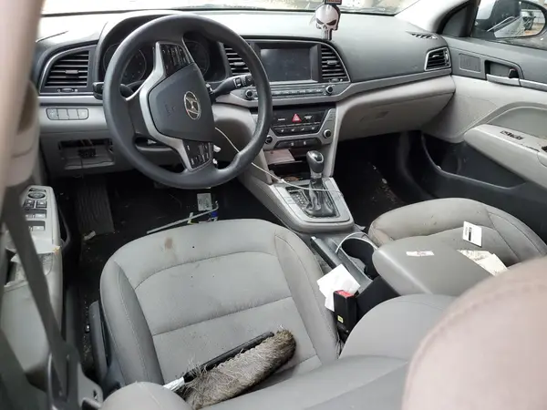 KMHD84LF3HU381327 2017 HYUNDAI ELANTRA - Image 8