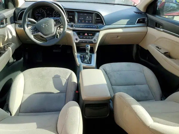 KMHD84LF3HU395602 2017 HYUNDAI ELANTRA - Image 8