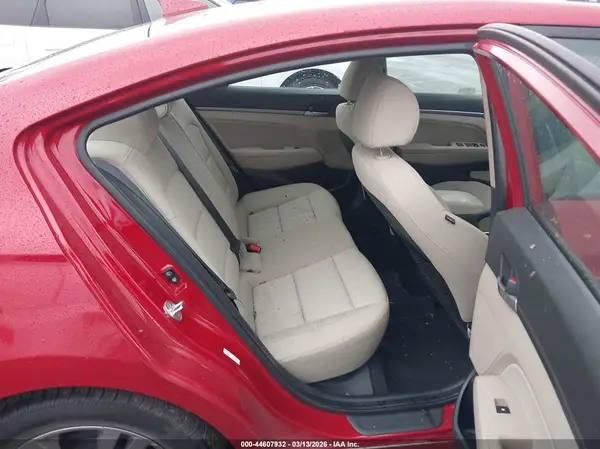 KMHD84LF3HU397026 2017 HYUNDAI ELANTRA - Image 8