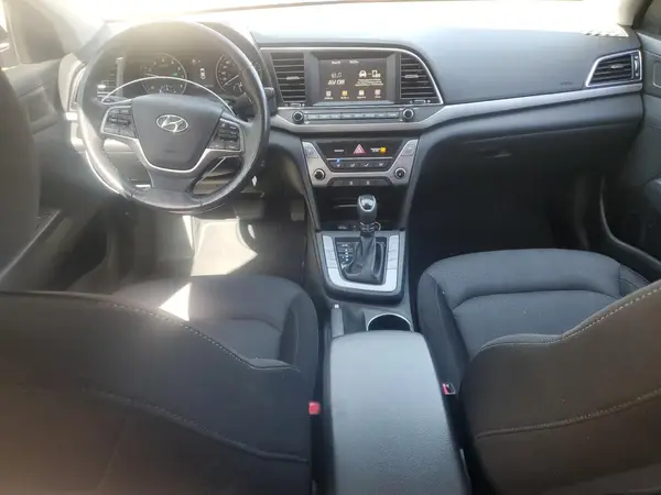 KMHD84LF3HU398340 2017 HYUNDAI ELANTRA - Image 8