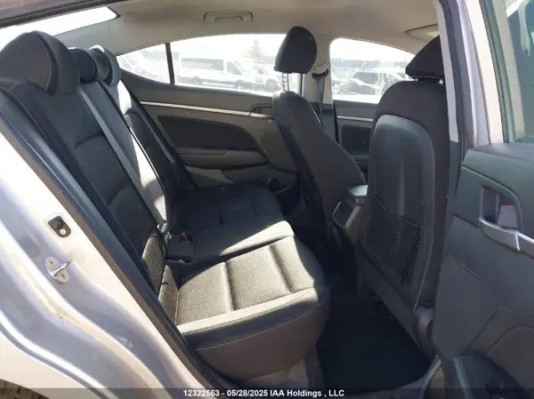 KMHD84LF3HU398578 2017 HYUNDAI ELANTRA - Image 8