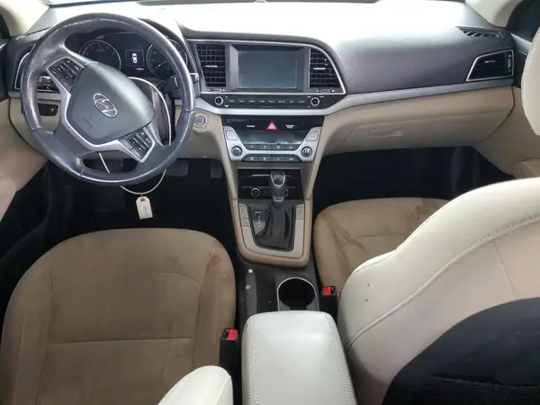 KMHD84LF3HU425424 2017 HYUNDAI ELANTRA - Image 8