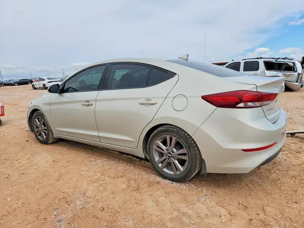 KMHD84LF3HU430087 2017 HYUNDAI ELANTRA - Image 2