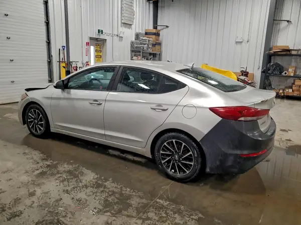 KMHD84LF3JU467243 2018 HYUNDAI ELANTRA - Image 2